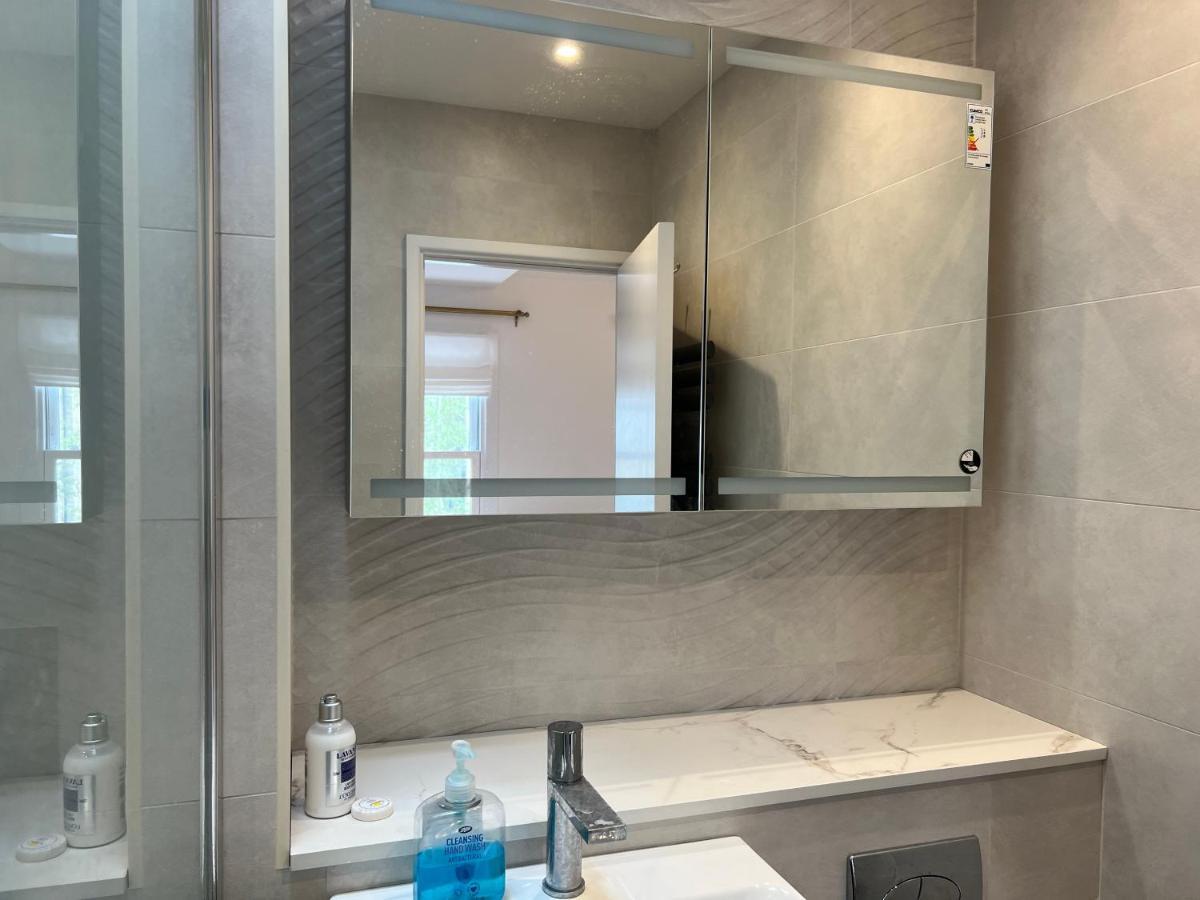 300M To Fitzwilliam Museum 3 En-Suites Double Bedroom Victoria House كامبريدج المظهر الخارجي الصورة